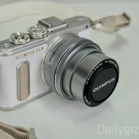 Olympus ELP8-1